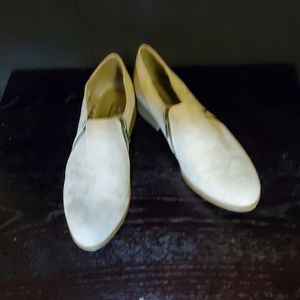 American Eagle Suede loafers